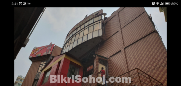Cornor SHOP at MOUCHAK Market